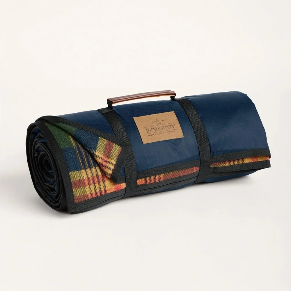 Pendleton Navy and Multicolor Roll-Up Blanket - Picture 1 of 7